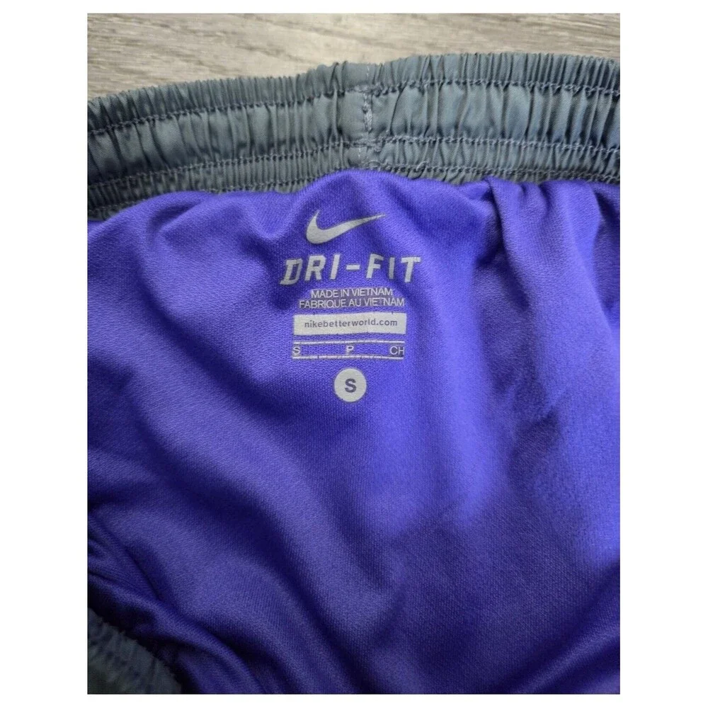 Nike Men's Grey Shorts